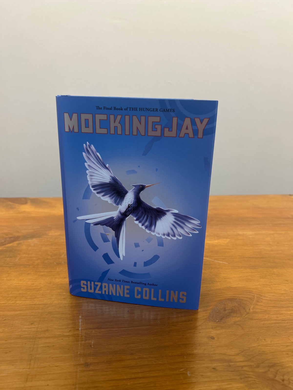 HUNGER GAMES, THE #3: MOCKINGJAY, HARDBACK by: Suzanne Collins