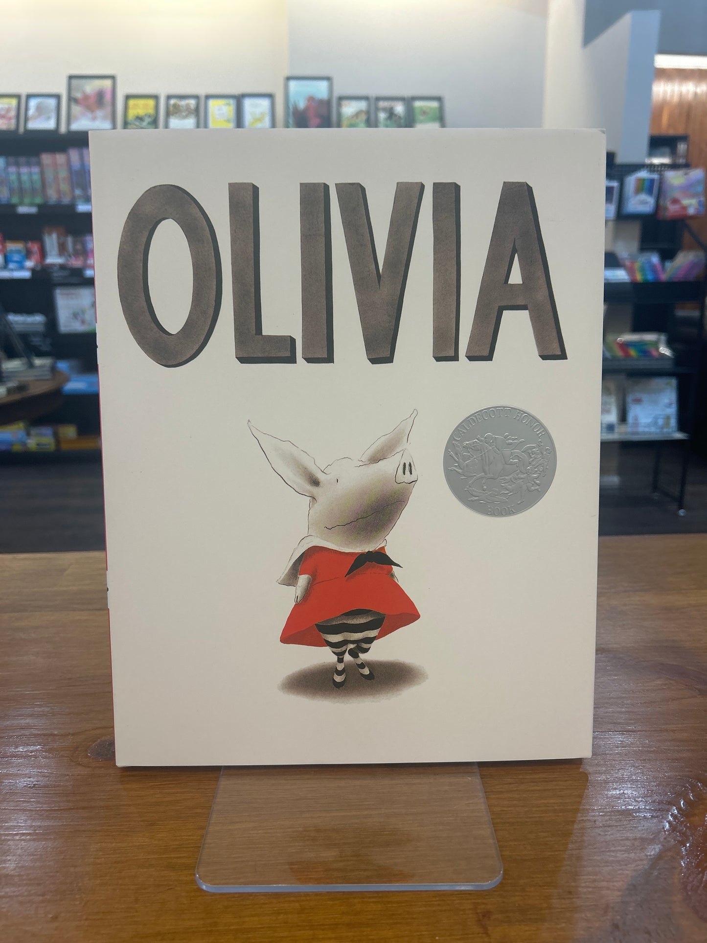 Olivia by Ian Falconer Caldecott Honor • #1 New York Times bestseller