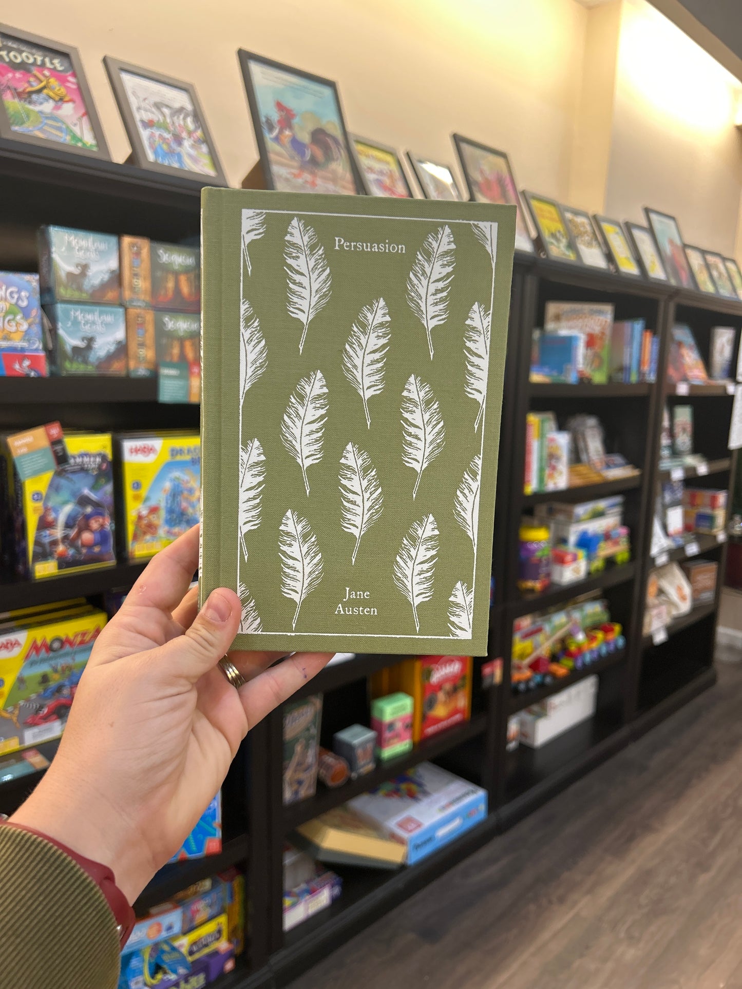 Persuasion by: Jane Austen - Clothbound Classic