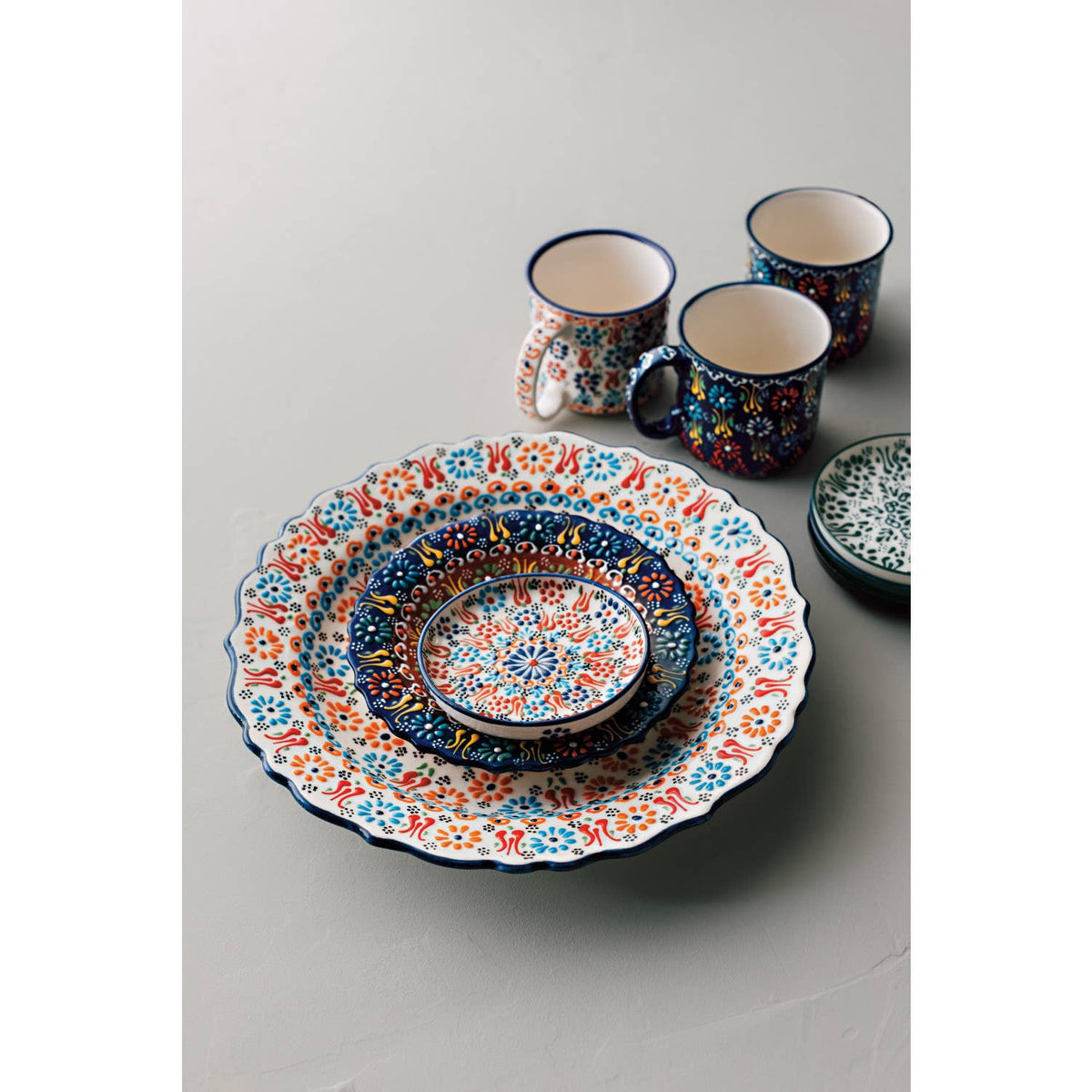 Hand-painted Turkish Mug - Evani White