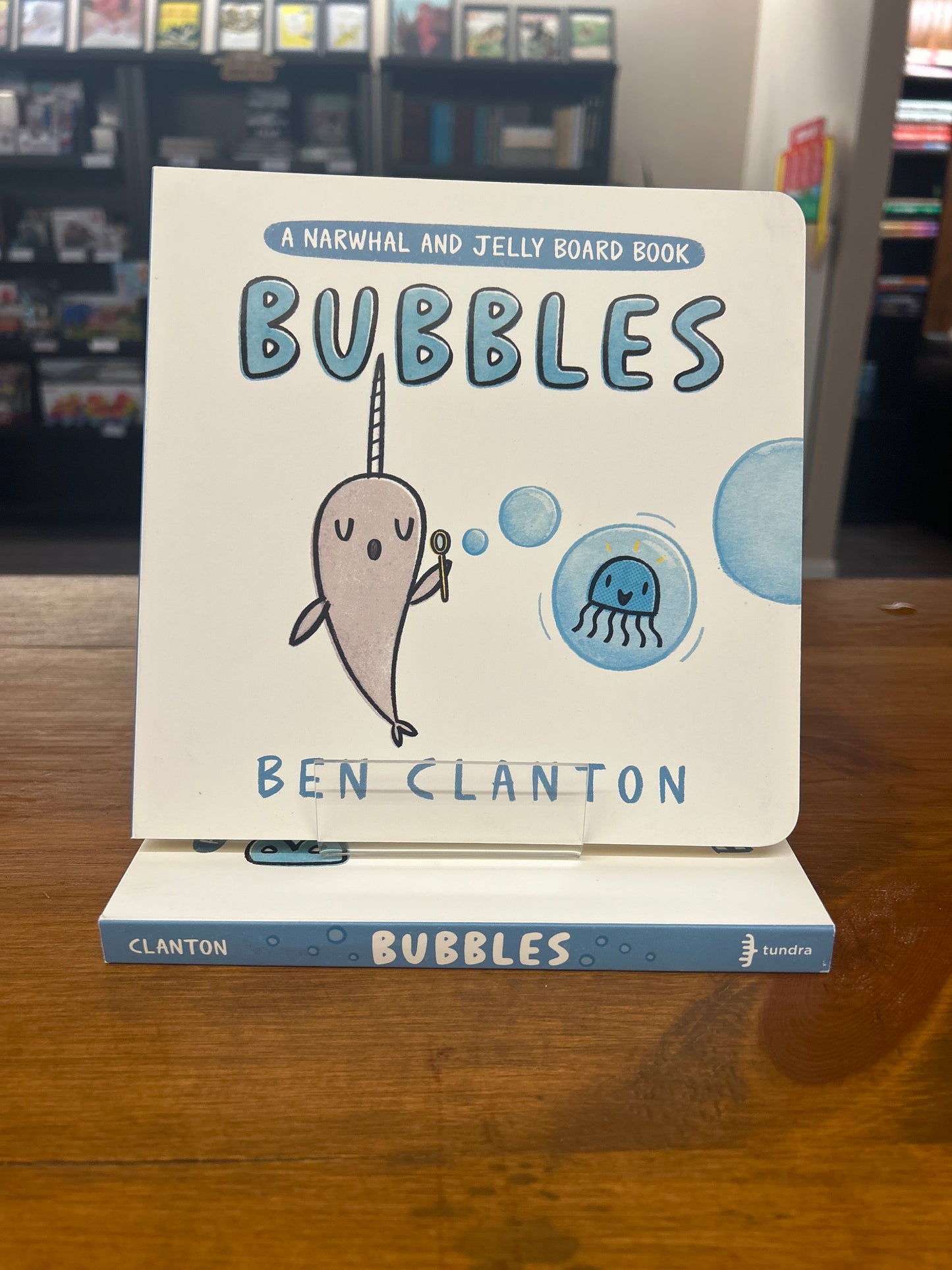 Bubbles (A Narwhal and Jelly Board Book)