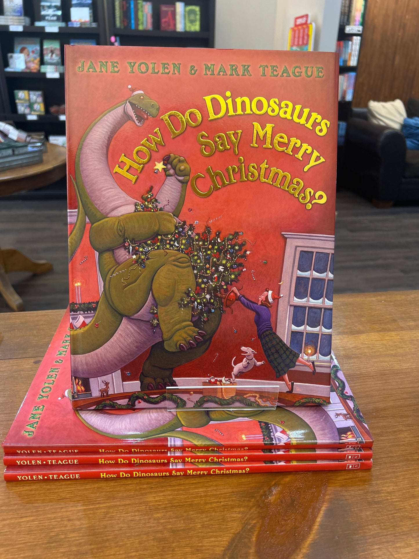 HOW DO DINOSAURS SAY MERRY CHRISTMAS? (HC)