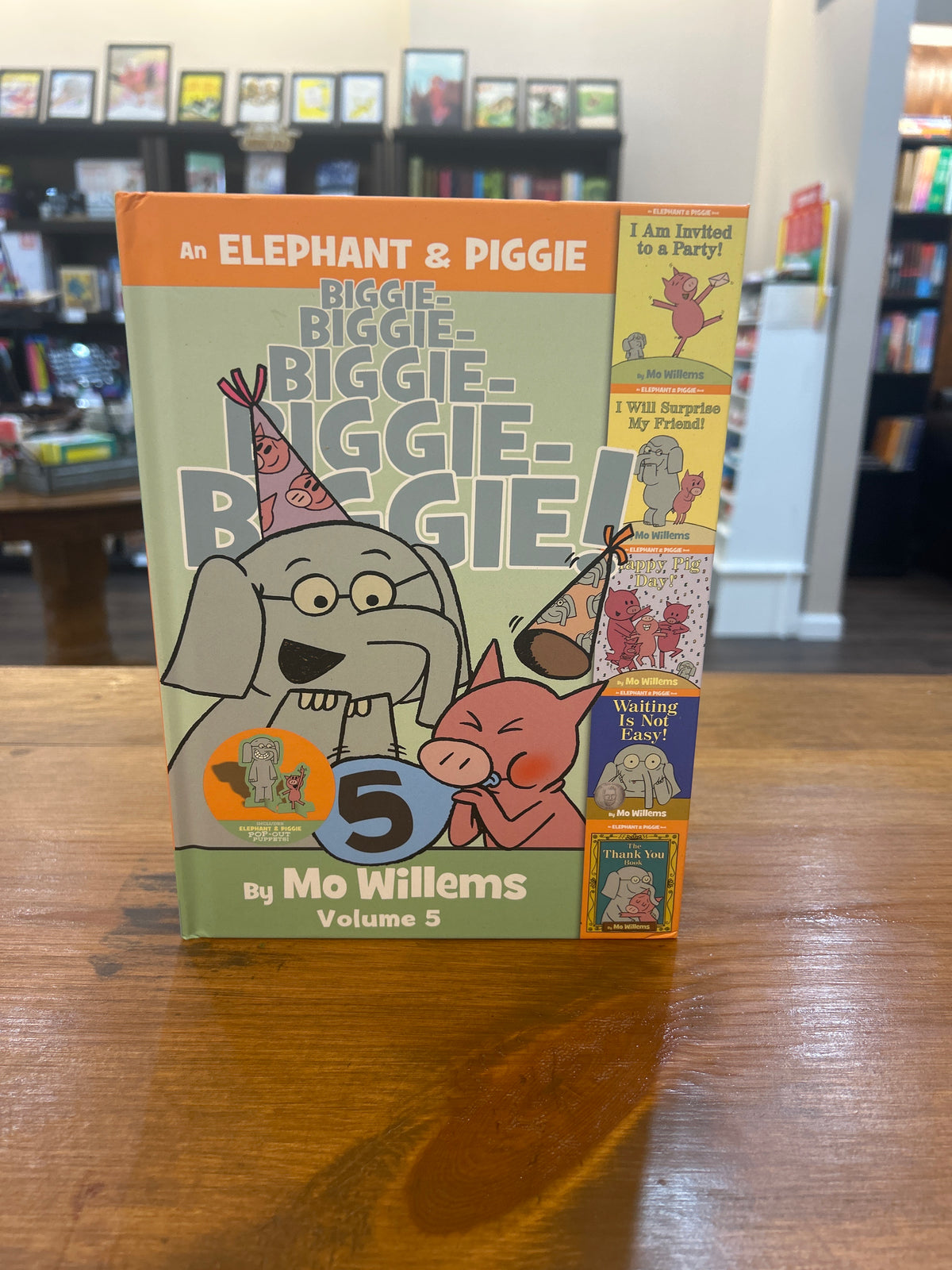 An Elephant & Piggie Biggie! Volume 5 by Mo Willems
