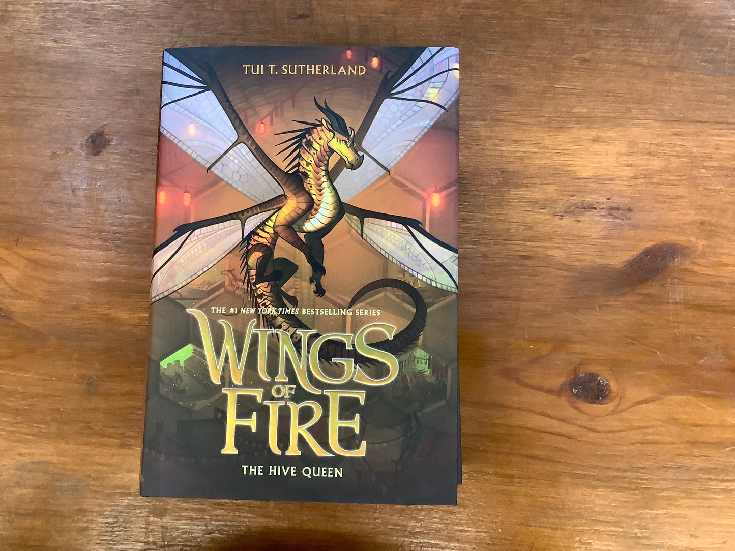 WINGS OF FIRE BOOK TWELVE: THE HIVE QUEEN (HB)
