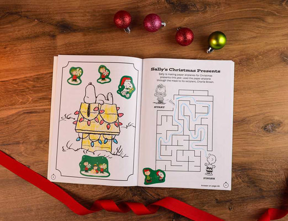 Peanuts: Merry Christmas, Snoopy and Friends by Editors of Studio Fun International