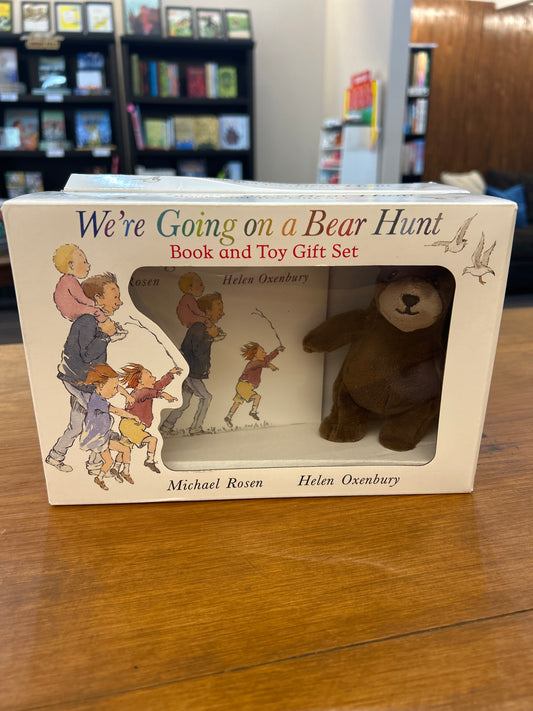 We’re Going on a Bear Hunt - Book & Toy Gift Set (includes paperback book and little bear)