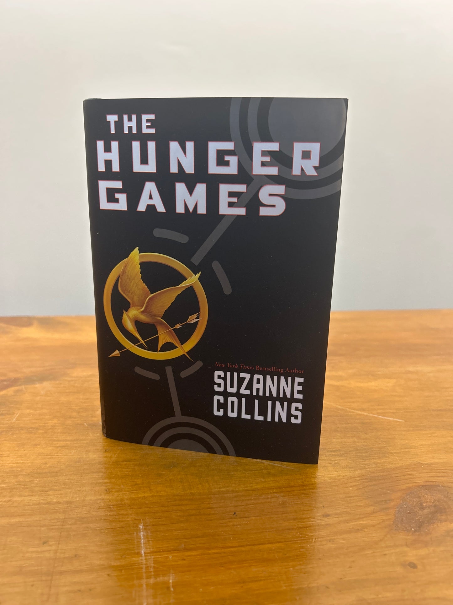 HUNGER GAMES, HARDBACK by: Suzanne Collin’s