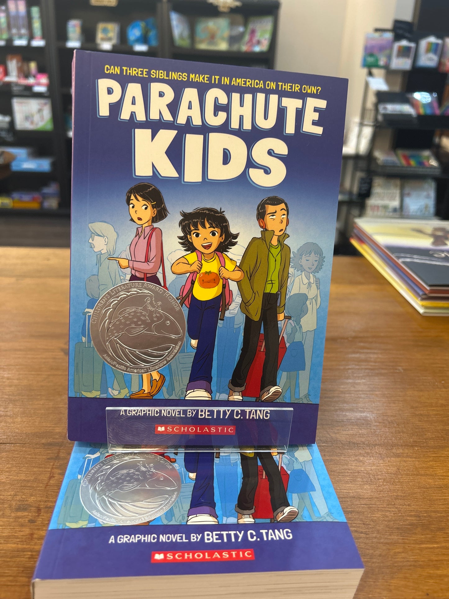 PARACHUTE KIDS by: Betty C Tang (Paperback, Graphix)