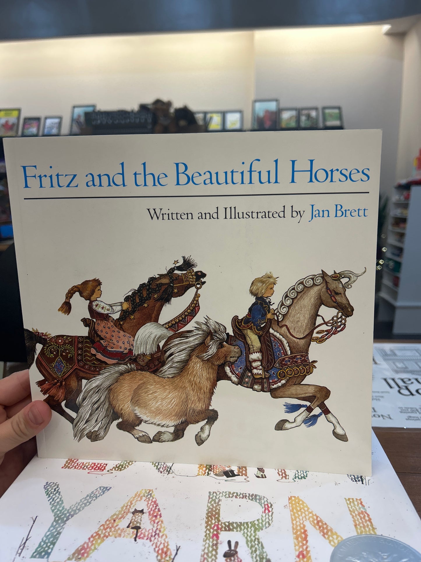 Fritz and the Beautiful Horses (PB)