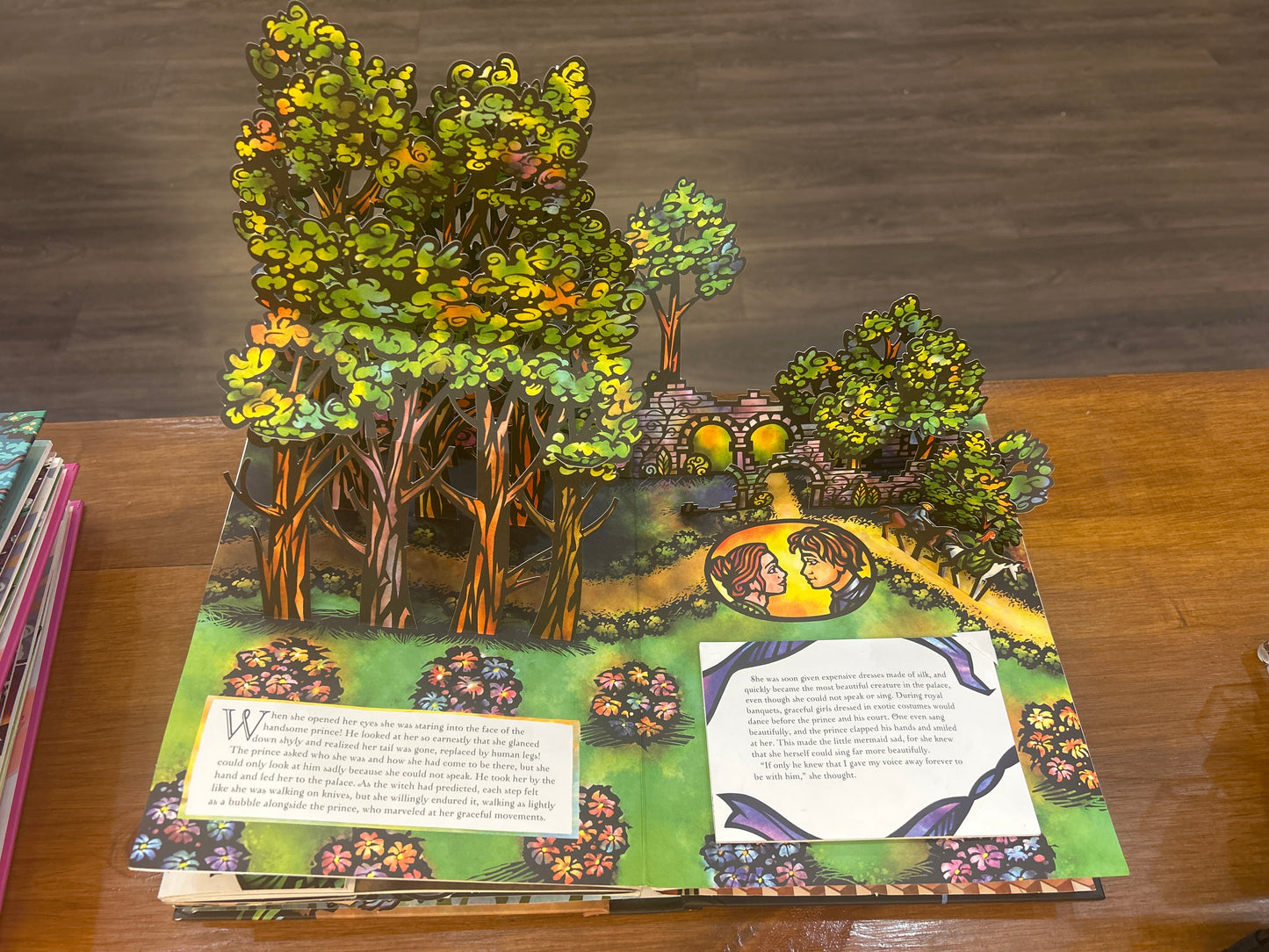 The Little Mermaid by: Robert Sabuda (Pop Up Gift Book)