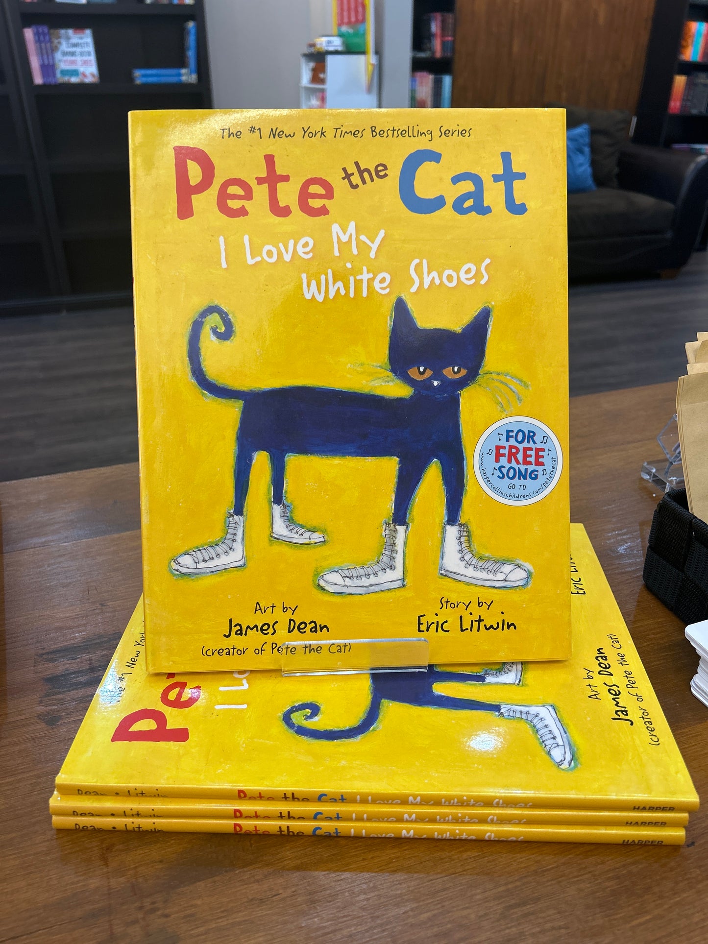 Pete the Cat: I Love My White Shoes