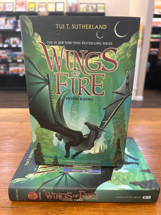Wings of Fire:  Moon Rising by: Tui Sutherland