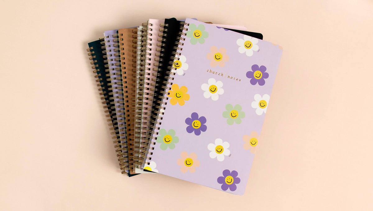 Happy Daisy Bible Study Notebook with Maps - Callie Danielle