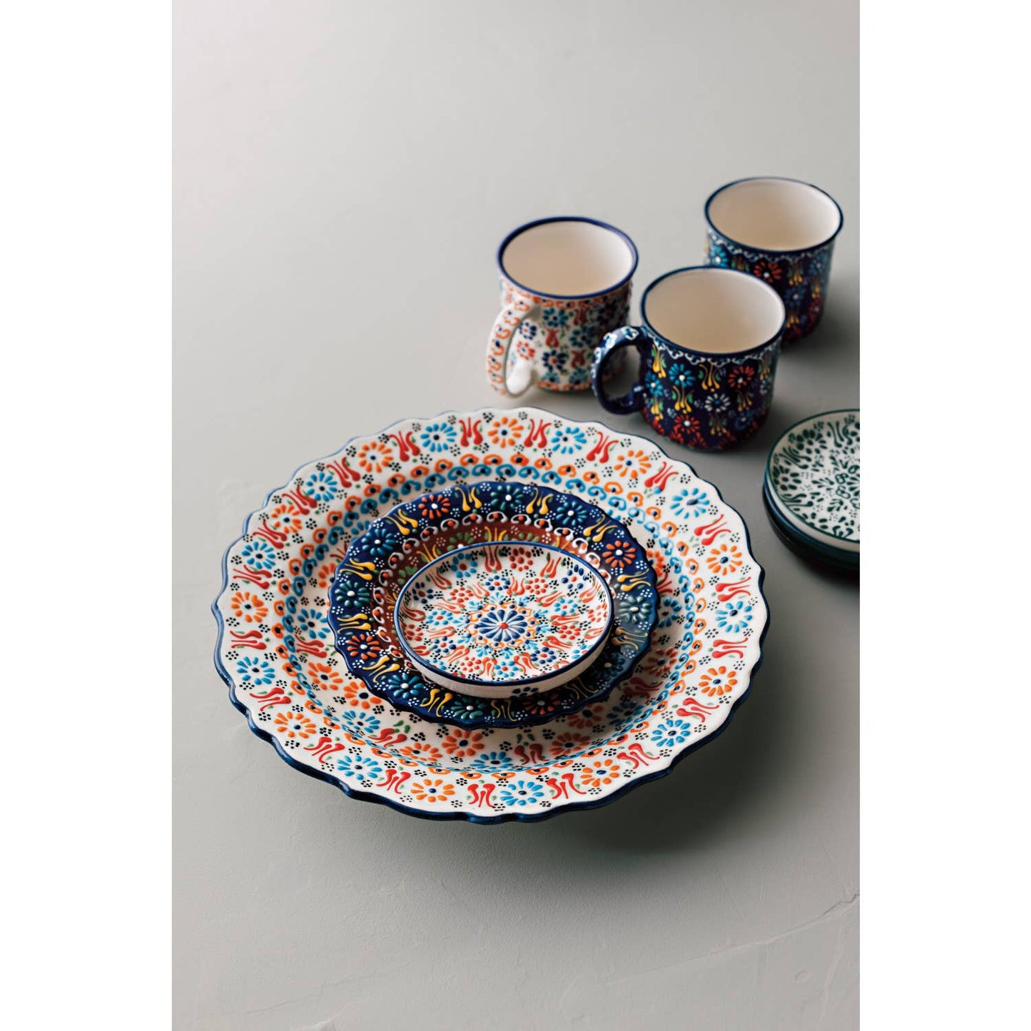 Hand-painted Turkish Mug - Evani White